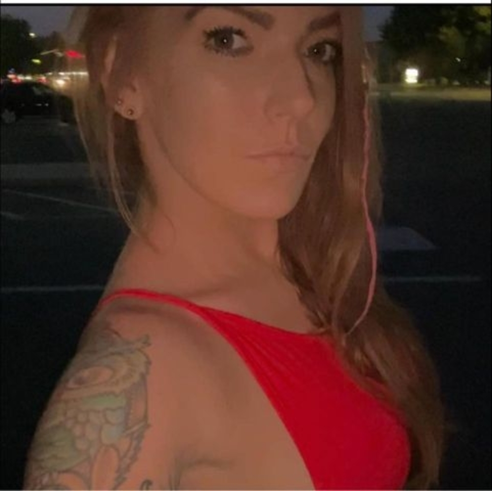 Meet your Posher, Brittney